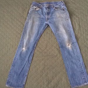 Levi’s 501 naturally distressed jeans 32x34